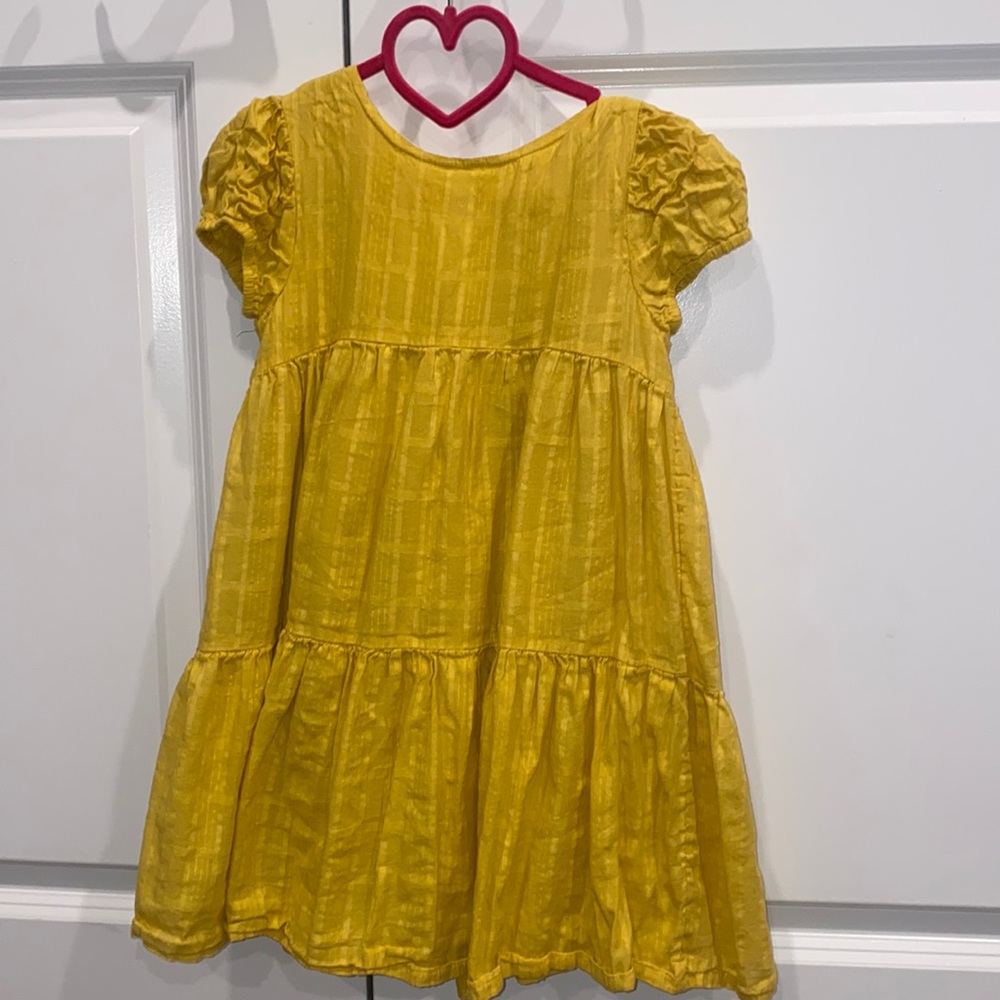 Yellow old navy girls dress. Size 5T
